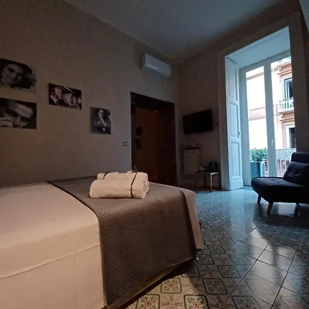 Domus Duomo 4* Nápoly