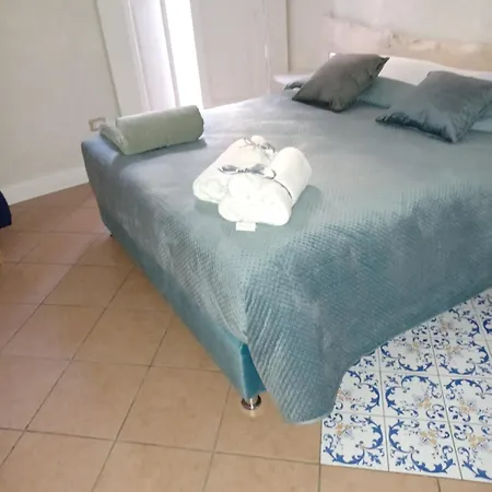 Bed & Breakfast Domus Duomo 4*