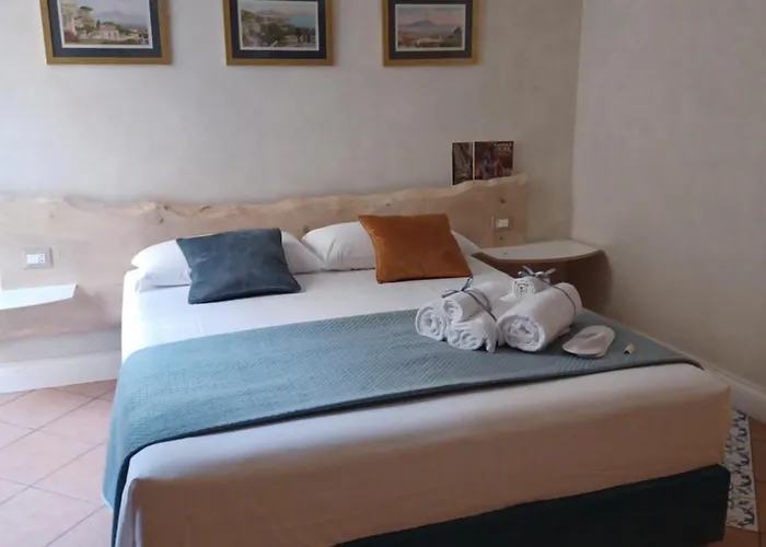 Bed & Breakfast Domus Duomo 4*