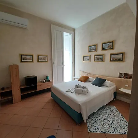 Bed & Breakfast Domus Duomo 4*