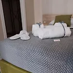 Domus Duomo Bed and Breakfast 4*