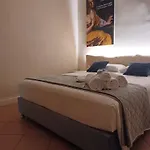Domus Duomo Bed and Breakfast Νάπολη